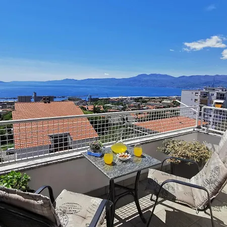 Belvedere With Seaview Apartment *